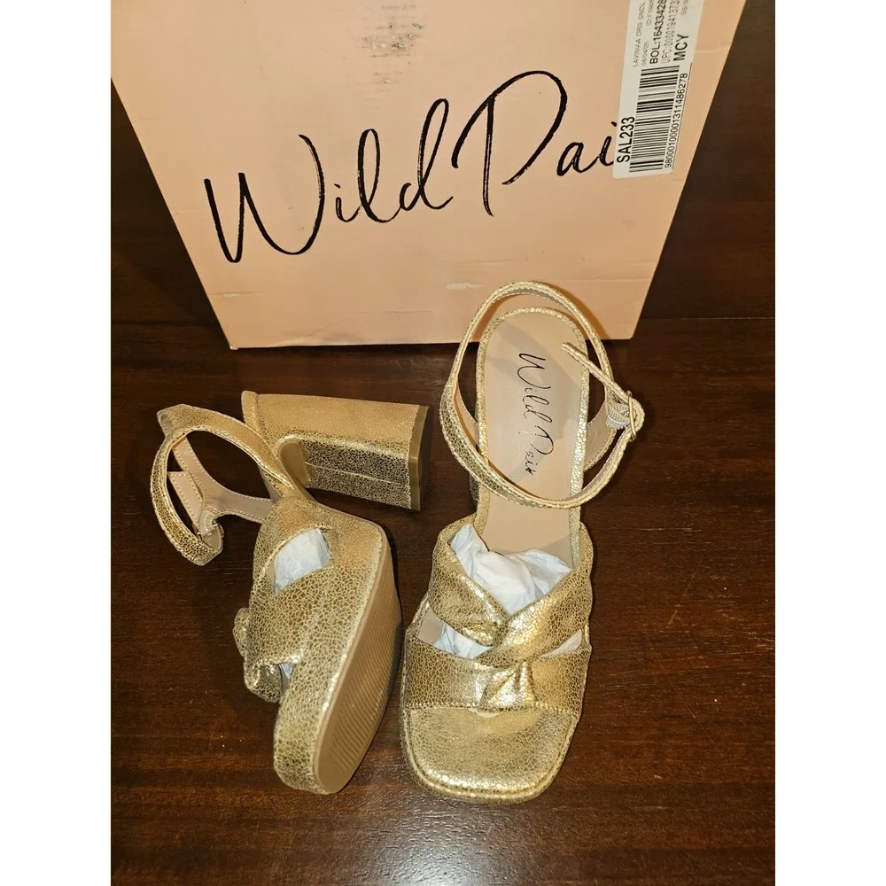 Women's Wild Pair Laviniiap High Heeled Strap Gold Size 5.5 Brand new‎